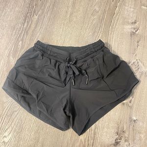 Lululemon Hotty Hot Shorts: Black